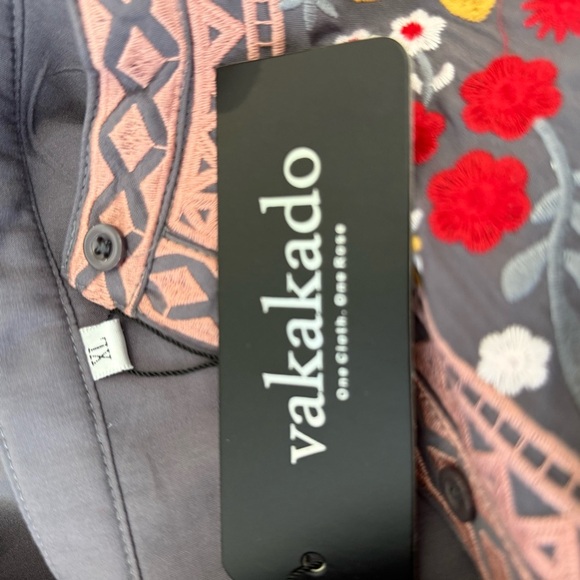 Vakakado Embroidered Top Loose Tunic Size XL NWT - Picture 6 of 7